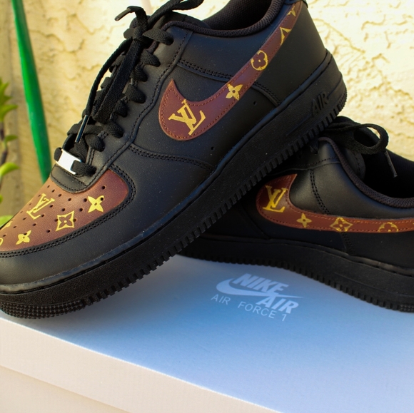 Custom Shoe - Picture 2 of 2